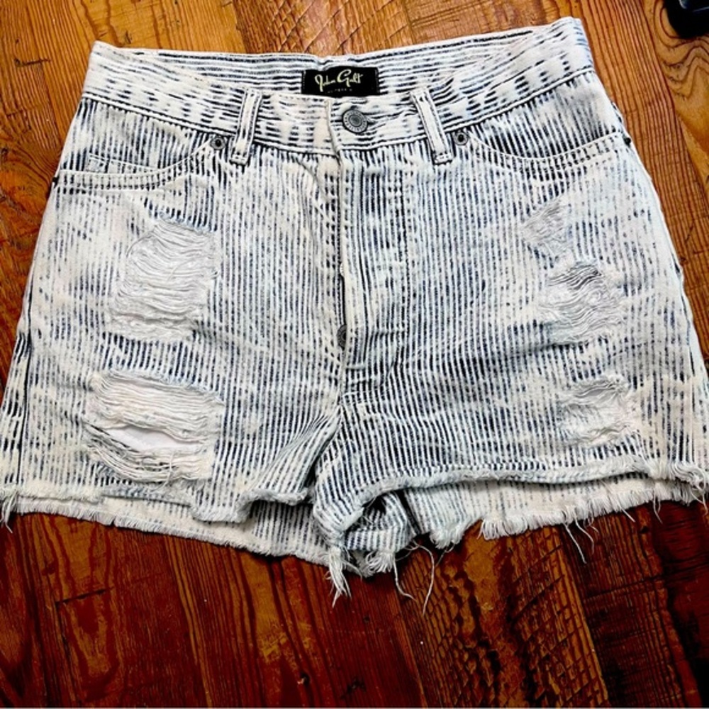 Brandy Melville John Gault‎ Women's Striped cut off shorts Size 26
